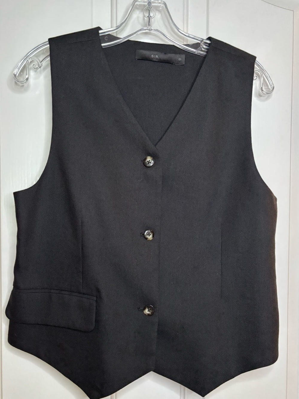 EUC SIR. Black Tailored V-Neck Button Vest - Women's size 3/US 8